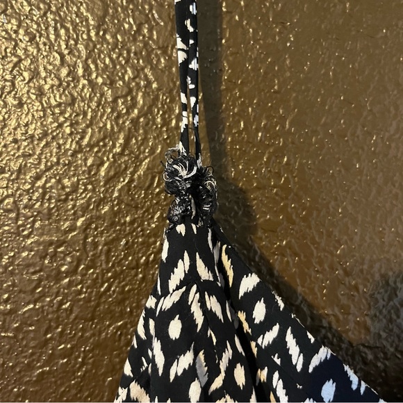 Black and White Pattern Print Swing Dress, Size XL, Fray Strap - See photo - Picture 4 of 9